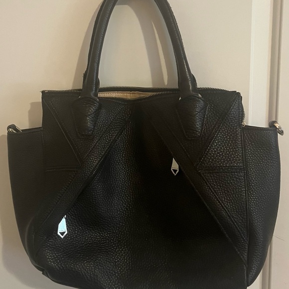 Chic Black Tote Bag - Picture 5 of 5